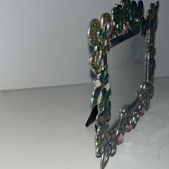 Ornate Retro Floral Butterfly Picture Frame With Glitter Enamel & Jewel Detail - Picture 6 of 7